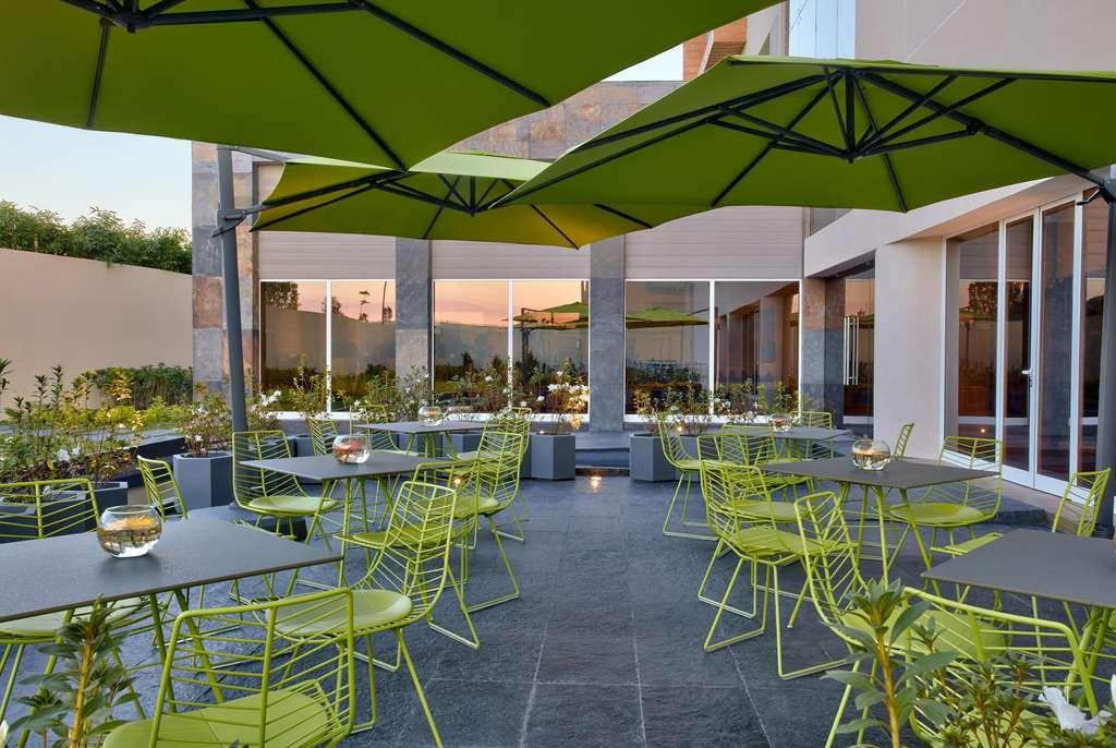 Galeria Plaza Irapuato Hotell Restaurang bild