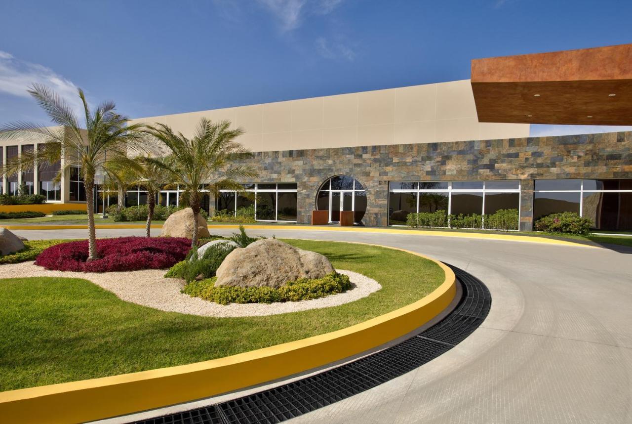 Galeria Plaza Irapuato Hotell Exteriör bild