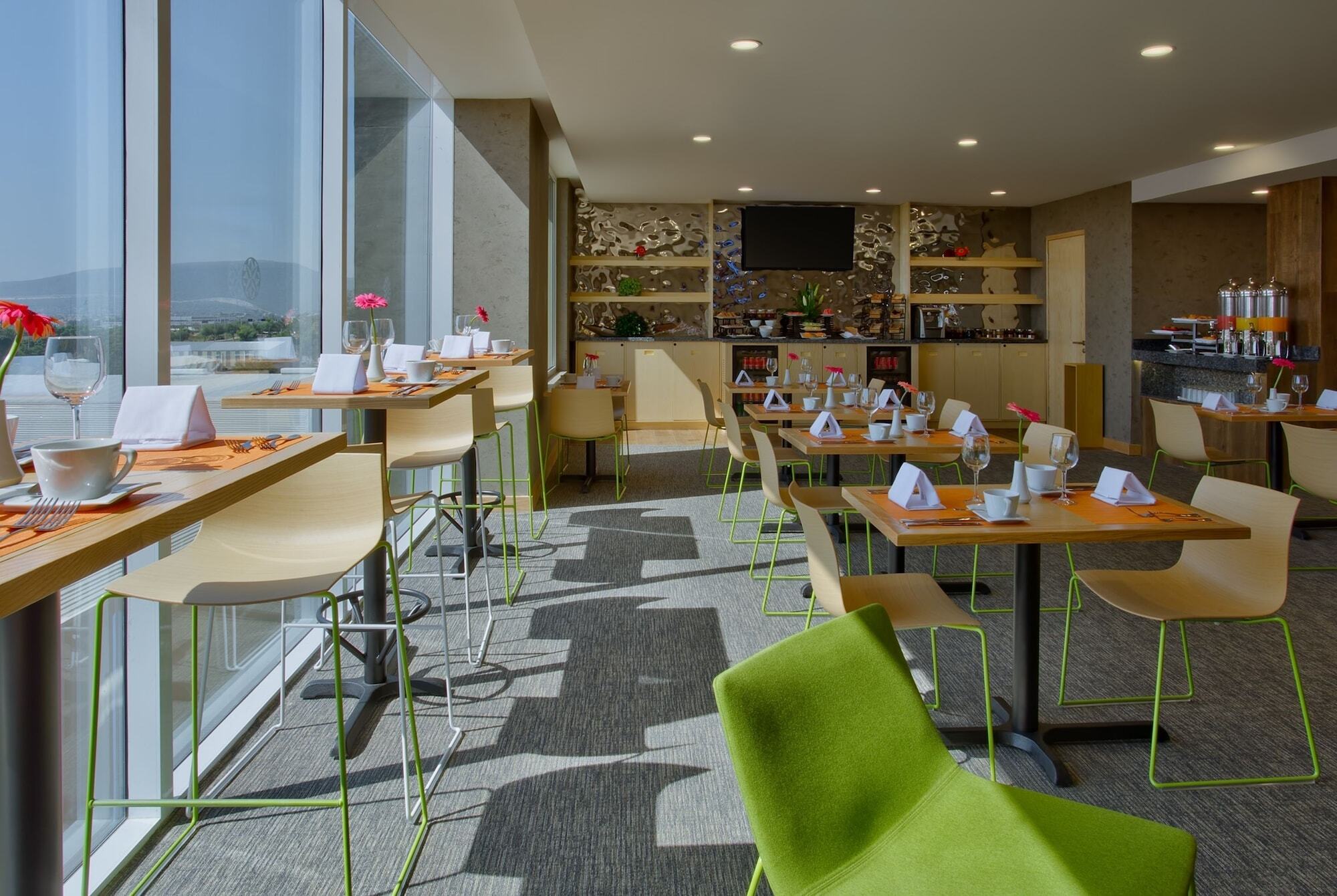 Galeria Plaza Irapuato Hotell Exteriör bild